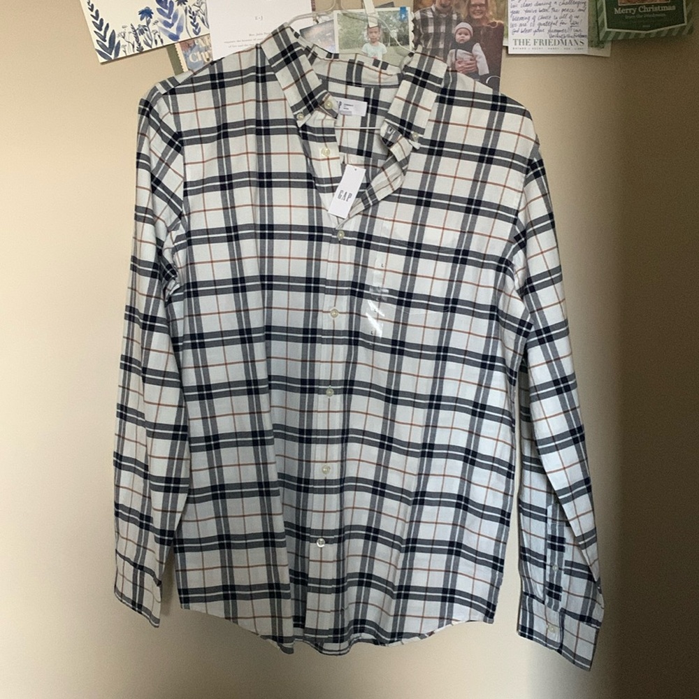 Men’s Plaid Button Down